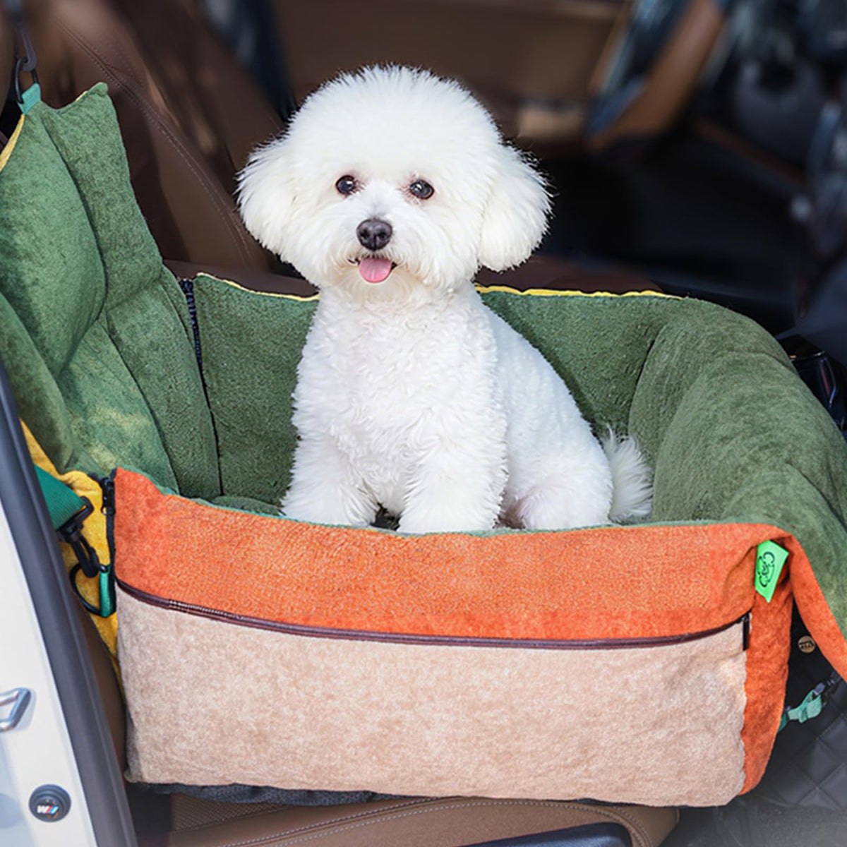 2-in-1 Dog Car Seat A529731